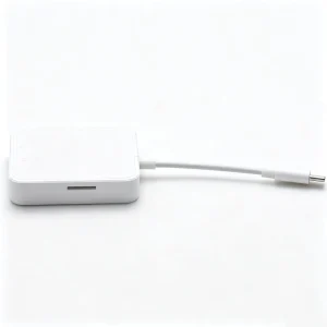 4-in-1 Memory Card Reader USB-C Smart Media - Thumbnail Image 5