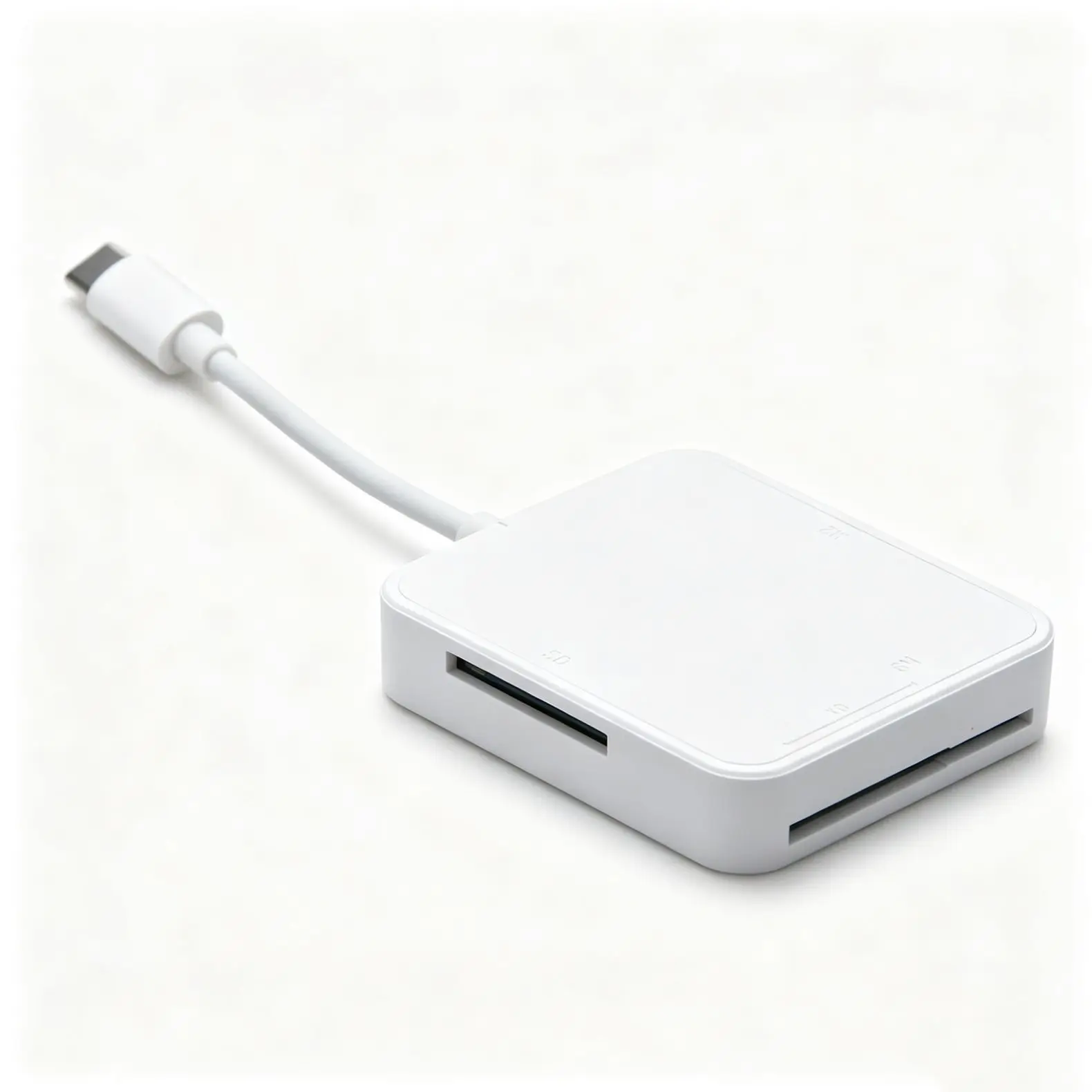 4-in-1 Memory Card Reader USB-C Smart Media - Image 1